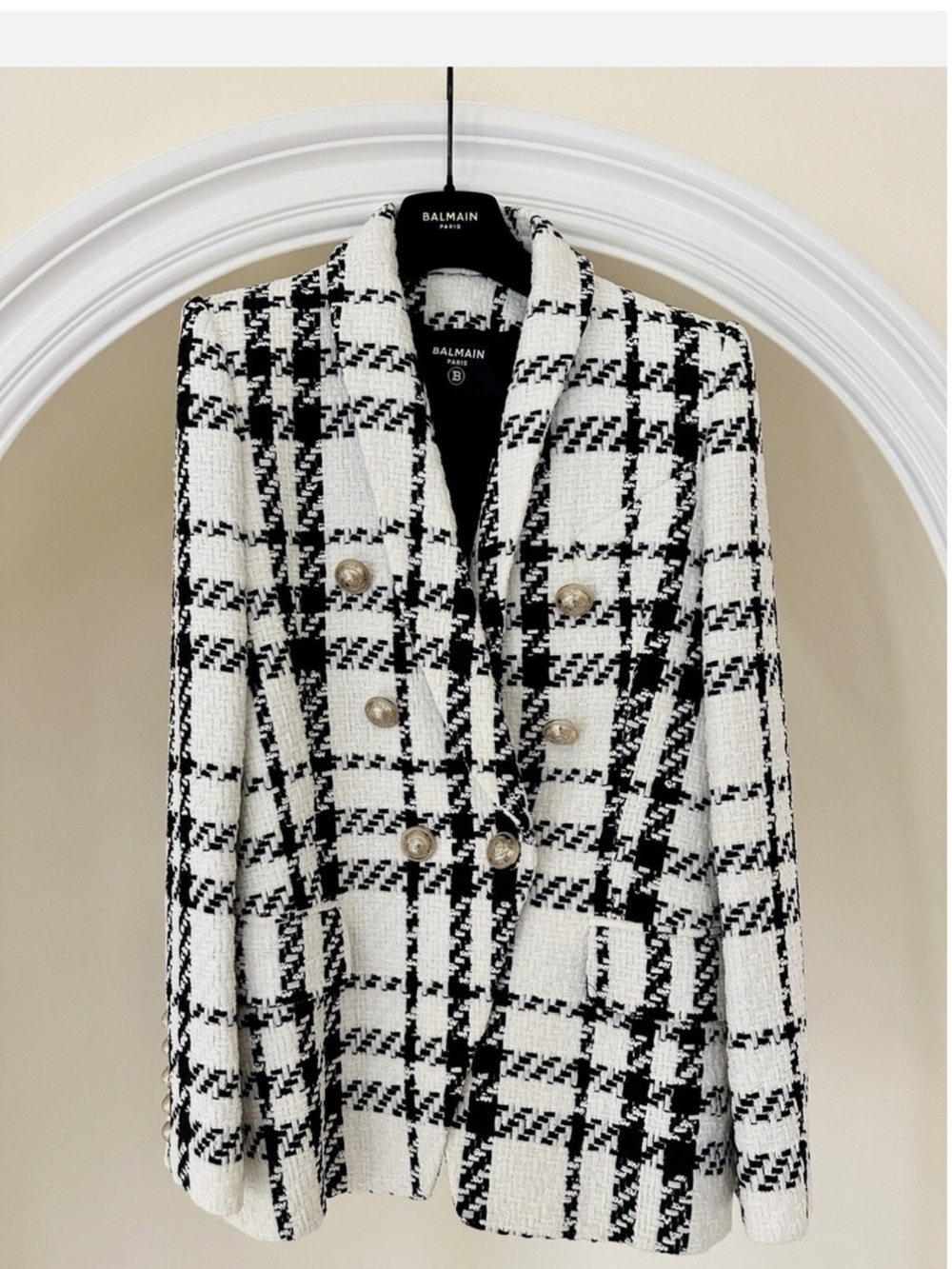 Black & White Plaid Tweed Women's Blazer worn only once - Picture 3 of 8
